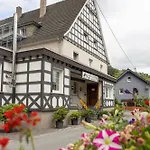 Tiefenhagen Sauerland Отель 2*