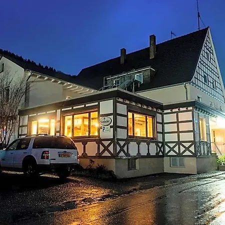 Tiefenhagen Sauerland מלון 2*