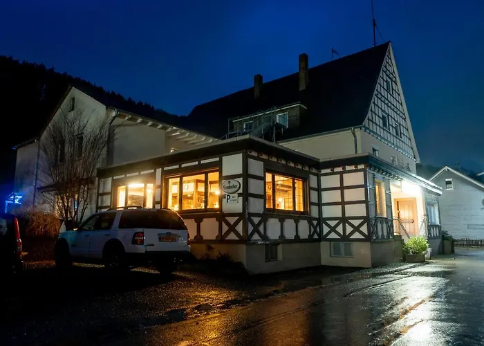 Tiefenhagen Sauerland מלון 2*