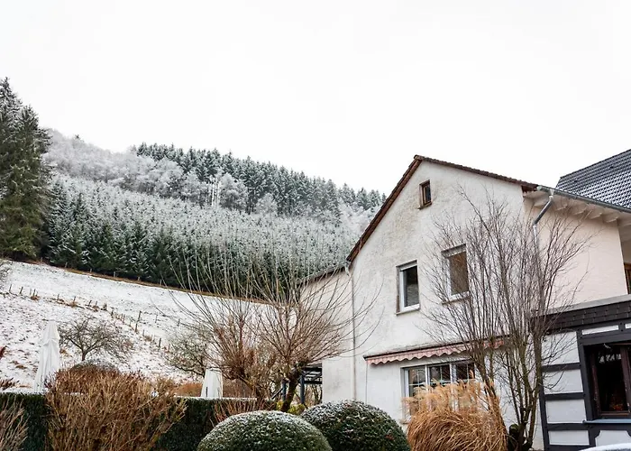 Tiefenhagen Sauerland 2* レンネシュタット