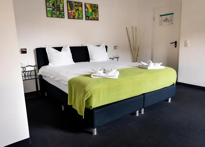 Tiefenhagen Sauerland 2* 伦讷施塔特